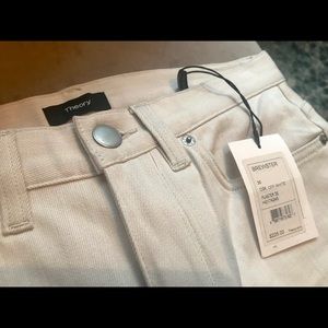 🔷 NEW Theory off white Brewster Jeans size 30 🔷